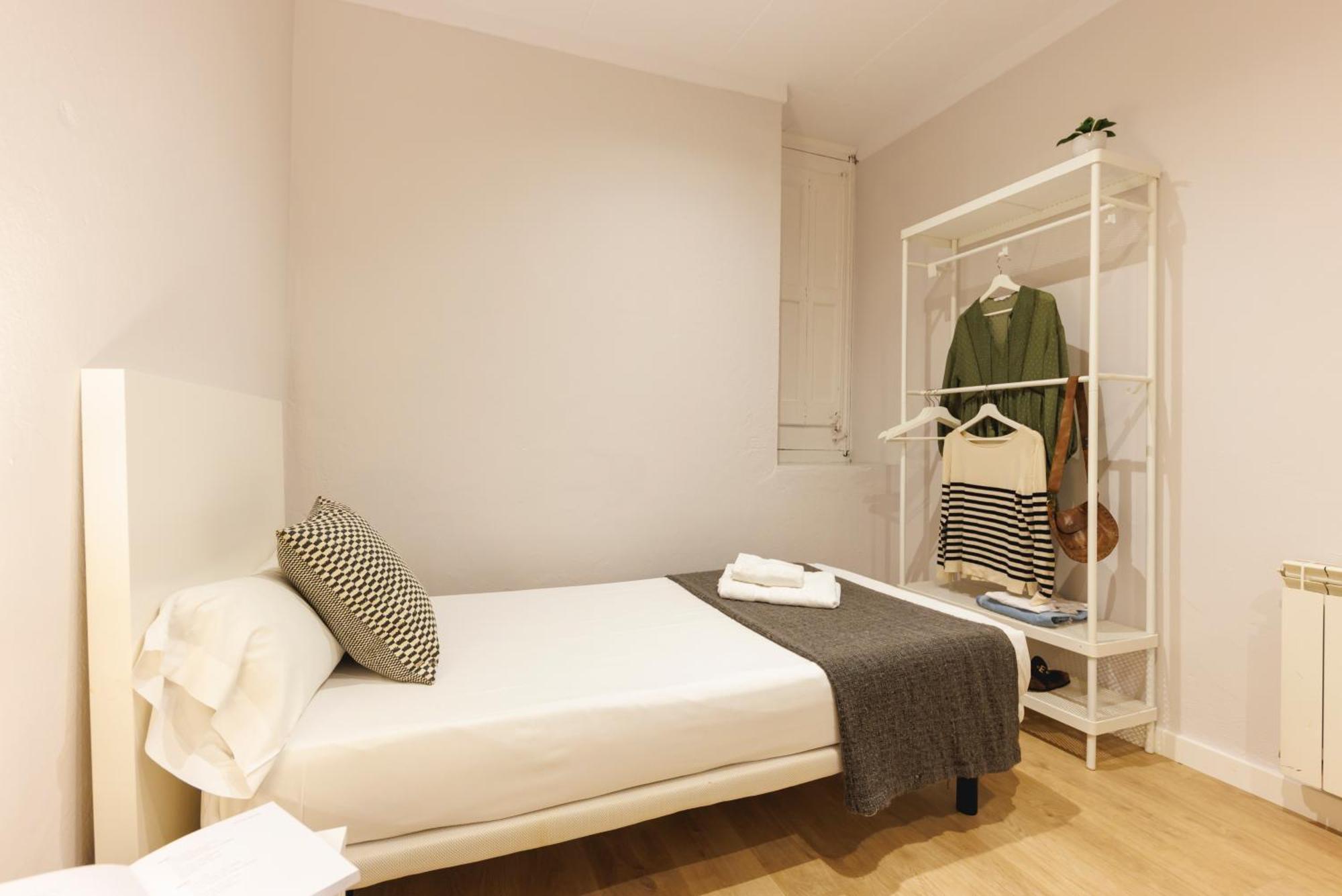 Bravissimo Apartaments Mora 4 ชีโรนา ภายนอก รูปภาพ