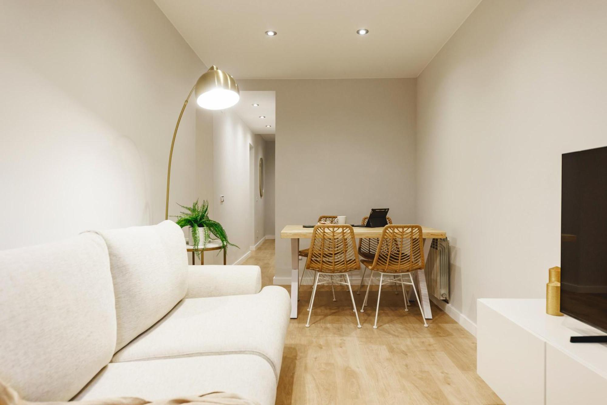 Bravissimo Apartaments Mora 4 ชีโรนา ภายนอก รูปภาพ