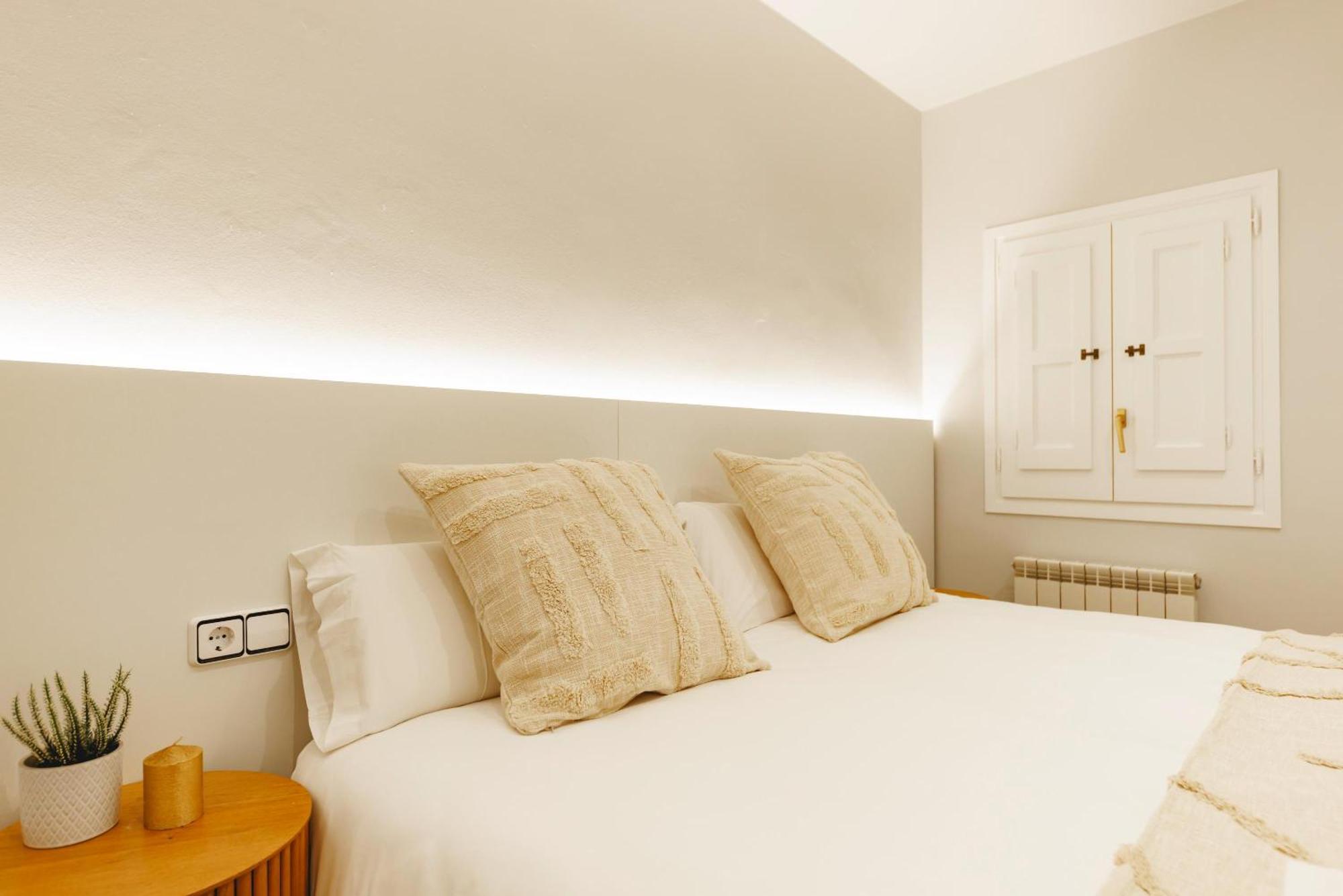 Bravissimo Apartaments Mora 4 ชีโรนา ภายนอก รูปภาพ