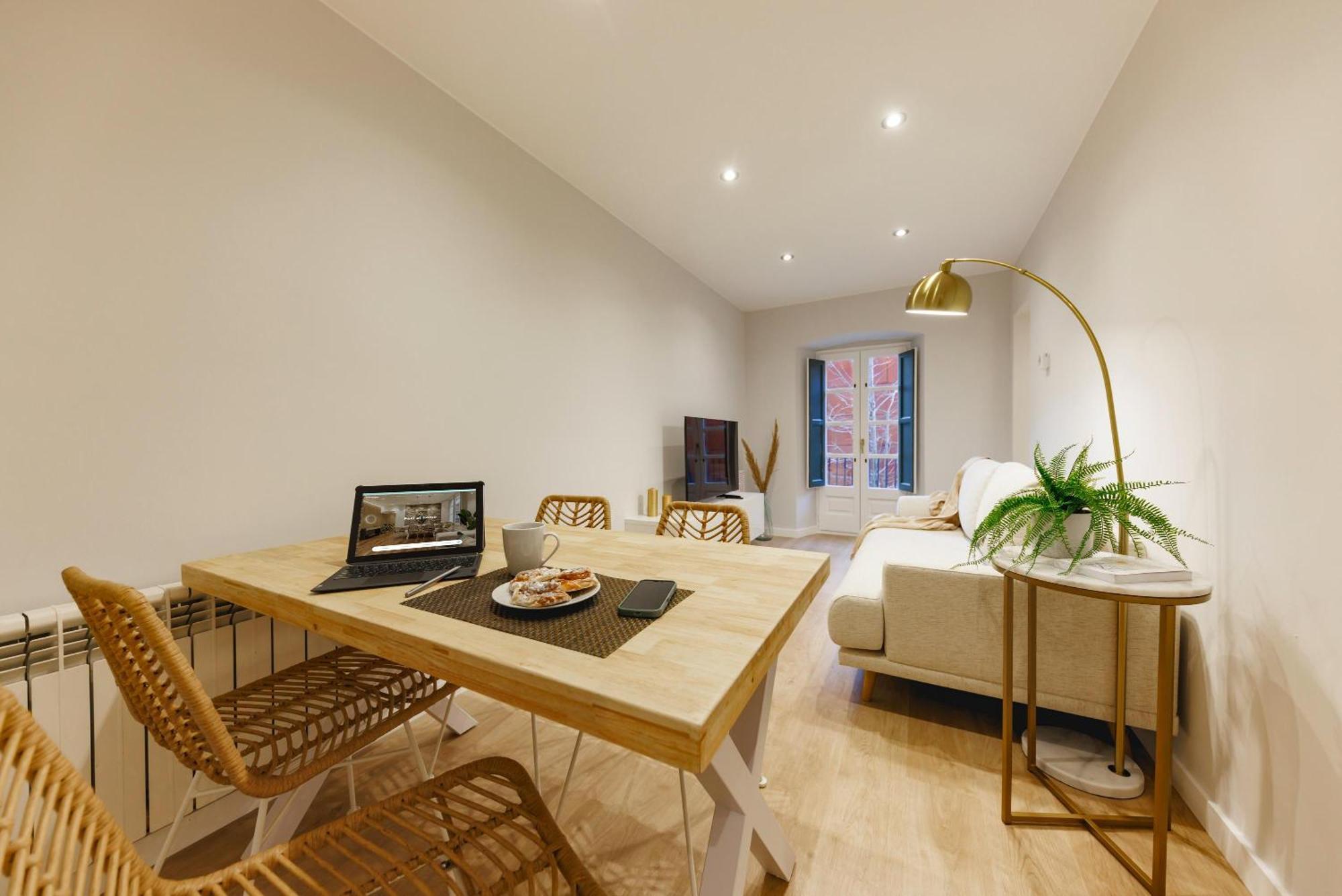 Bravissimo Apartaments Mora 4 ชีโรนา ภายนอก รูปภาพ